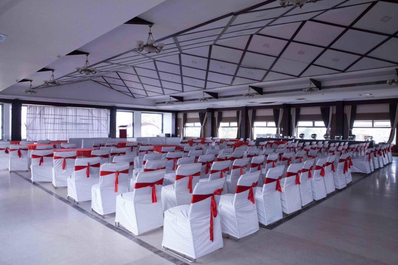 Hotel Central Park Siliguri Ngoại thất bức ảnh