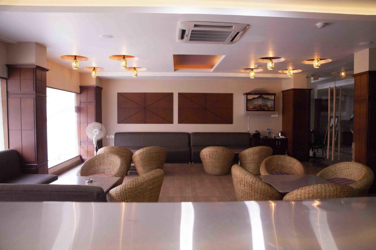 Hotel Central Park Siliguri Ngoại thất bức ảnh