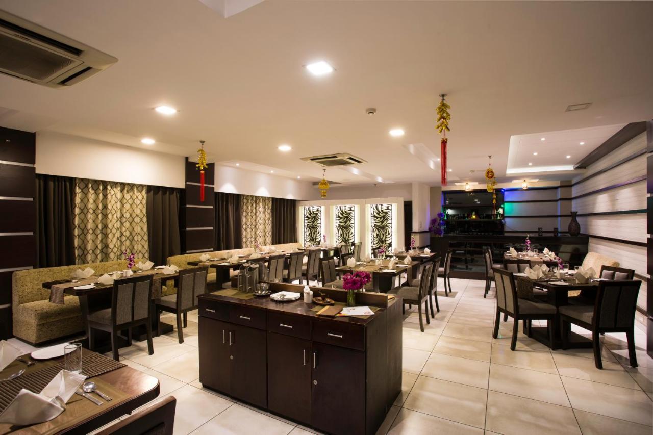 Hotel Central Park Siliguri Ngoại thất bức ảnh
