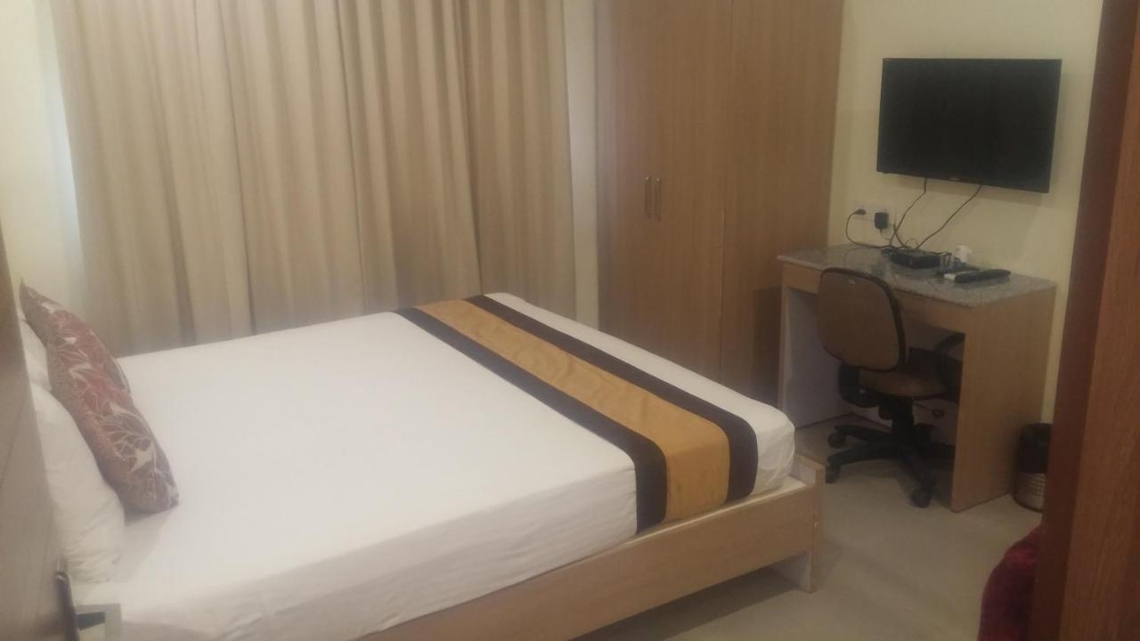 Hotel Central Park Siliguri Ngoại thất bức ảnh